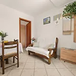 Karlo 604 Apartamento Pula