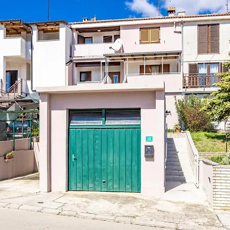 Karlo 604 Apartamento