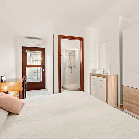 Apartmán Karlo 604 *