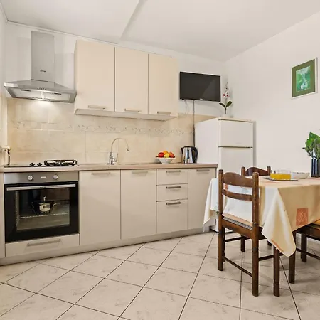 Apartmán Karlo 604 *