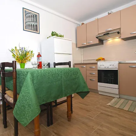 Apartment Karlo 604