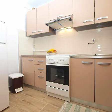 Apartment Karlo 604 *