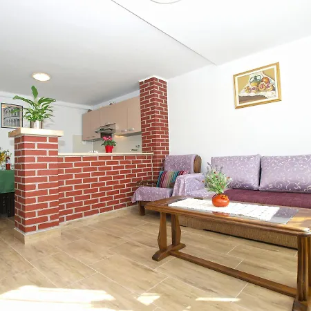 Apartment Karlo 604 Pula