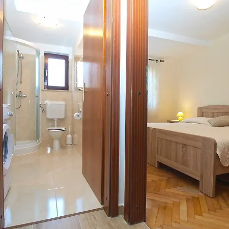 Karlo 604 Apartment Pula