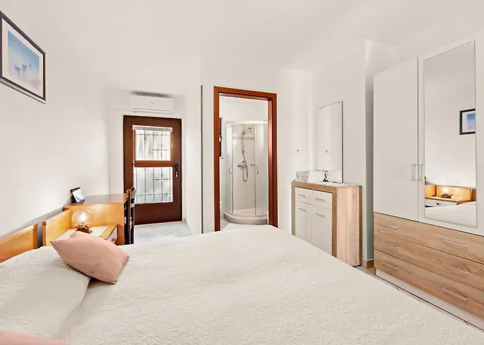 Apartament Karlo 604 *