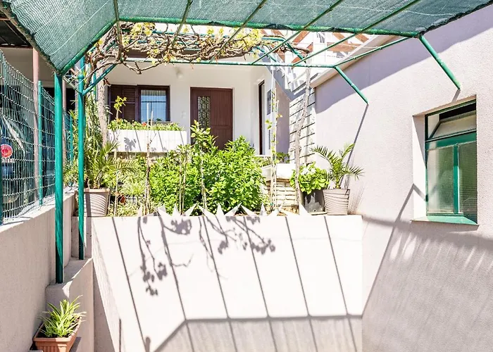 Apartman Karlo 604 *